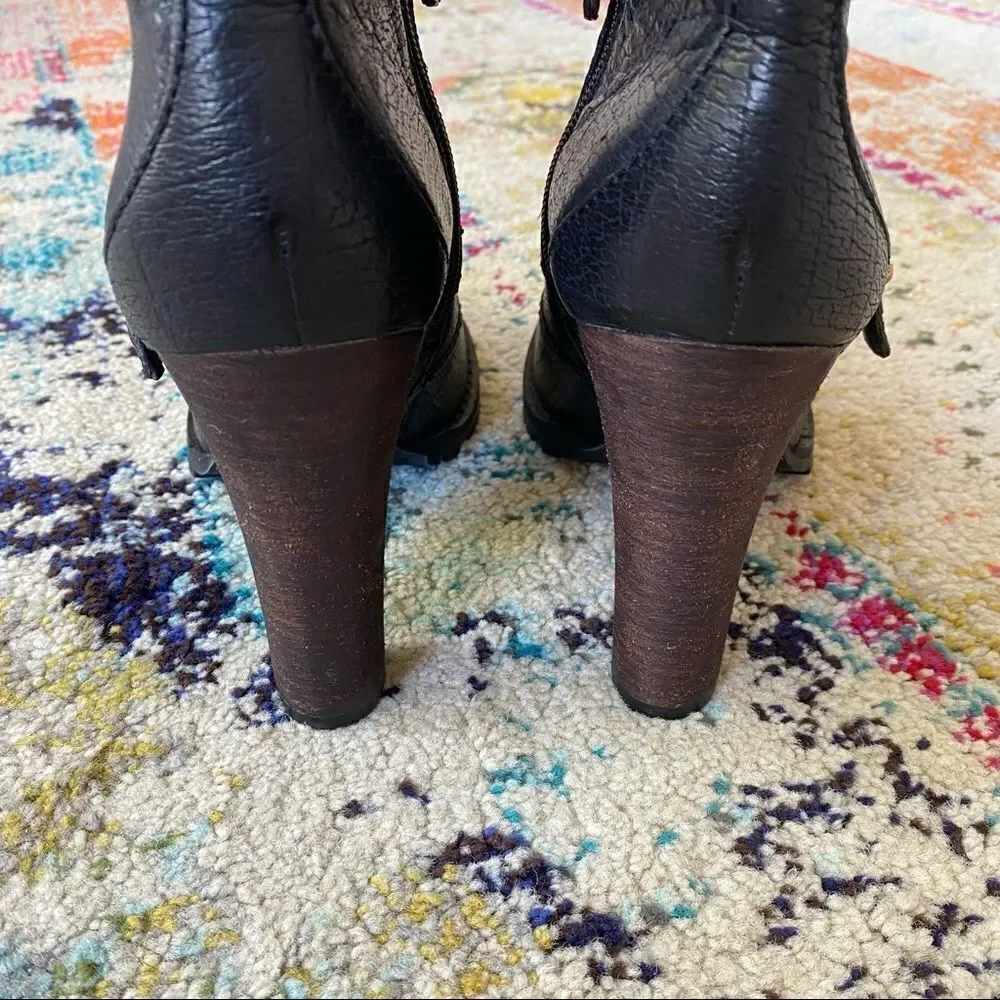 Tory Burch Landers Moto Leather Ankle Boots Bootie Black Gold Stud Size 10.5
